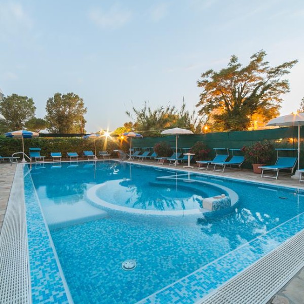 EARLY BOOKING OFFER! Residence Promenade Cattolica Discounts up to 7%